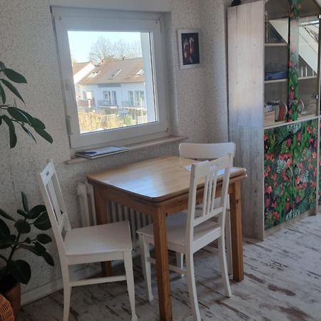 Gemuetliche Zimmer Im Einfamilienhaus Koln Bagian luar foto